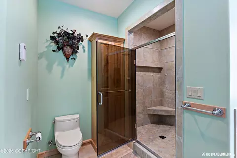 Bath - 18455 Mccrary Rd, Eagle River, AK 99577 photo 7 of 12