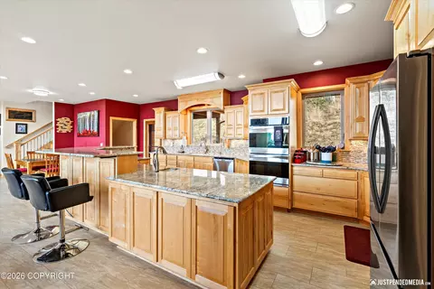 Kitchen - 18455 Mccrary Rd, Eagle River, AK 99577 photo 2 of 7