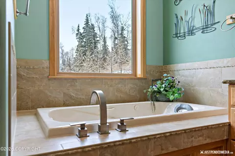 Bath - 18455 Mccrary Rd, Eagle River, AK 99577 photo 3 of 12