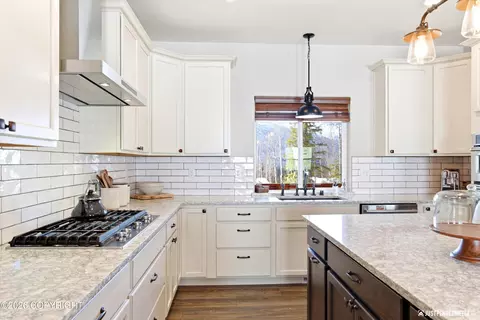 Kitchen - 25413 Mc Intyre Rd, Eagle River, AK 99577 photo 3 of 8