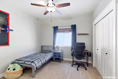 Bedroom - 25413 Mc Intyre Rd, Eagle River, AK 99577 photo 4 of 7
