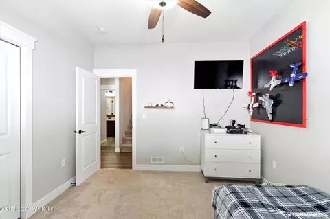 Bedroom - 25413 Mc Intyre Rd, Eagle River, AK 99577 photo 5 of 7