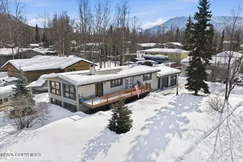 12705 Tandy Pl, Eagle River, AK 99577