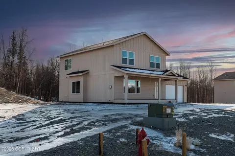 2923 N Cottage Knoll Dr, Palmer, AK 99645