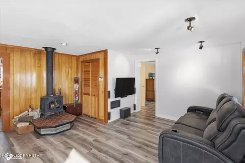 Living - 3208 Oregon Dr, Anchorage, AK 99517 photo 2 of 2