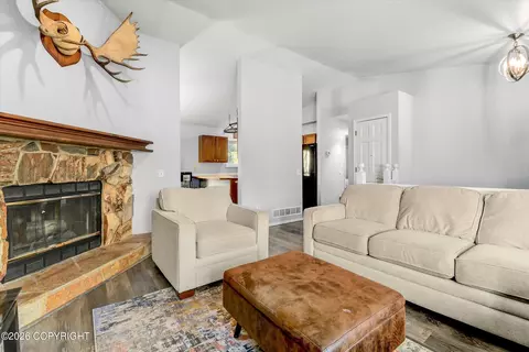 Living - 3831 Winchester Loop, Anchorage, AK 99507 photo 4 of 5