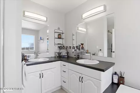 Bath - 18651 Caspian Ct, Eagle River, AK 99577 photo 4 of 6