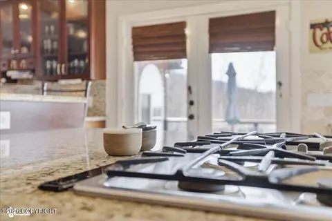 Kitchen - 18651 Caspian Ct, Eagle River, AK 99577 photo 4 of 10