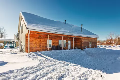 3775 Regius Ave, North Pole, AK 99705