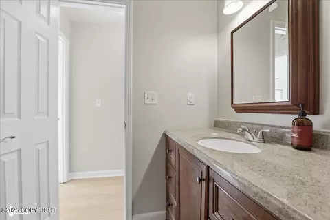 Bath - 19321 Verdant Cir, Eagle River, AK 99577 photo 2 of 11