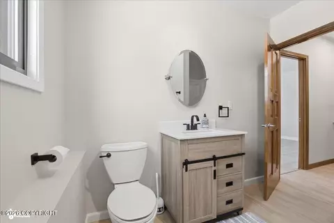 Bath - 19321 Verdant Cir, Eagle River, AK 99577 photo 8 of 11