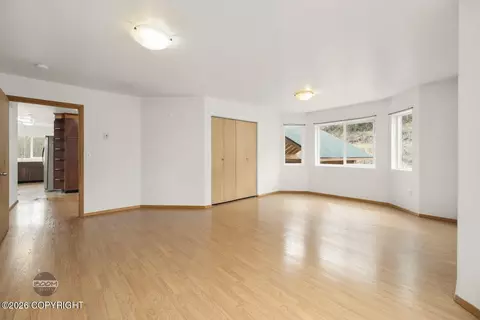 Living - 18699 Stonehill Dr, Eagle River, AK 99577 photo 11 of 15
