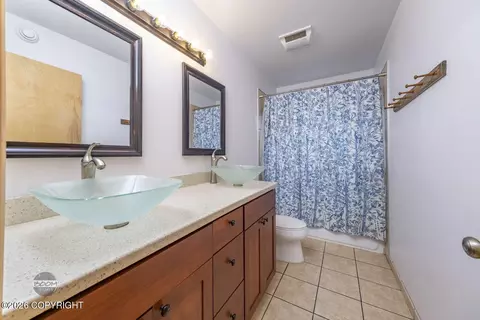 Bath - 18699 Stonehill Dr, Eagle River, AK 99577 photo 1 of 7