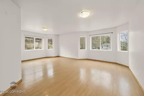 Living - 18699 Stonehill Dr, Eagle River, AK 99577 photo 12 of 15
