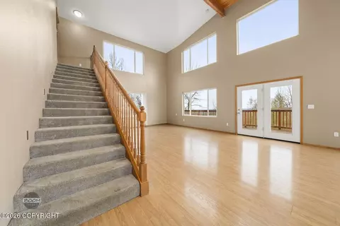 Living - 18699 Stonehill Dr, Eagle River, AK 99577 photo 6 of 15