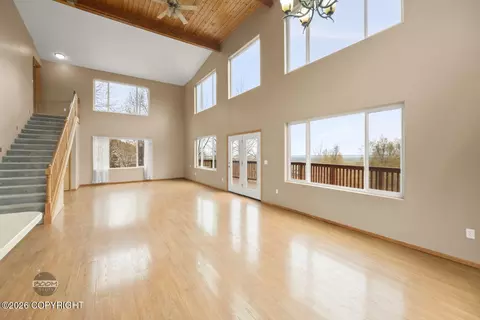 Living - 18699 Stonehill Dr, Eagle River, AK 99577 photo 2 of 15
