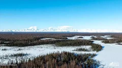 6080 E Petersville Rd, Trapper Creek, AK 99683