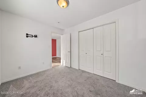 Bedroom - 20850 Mountainside Dr, Eagle River, AK 99577 photo 4 of 6