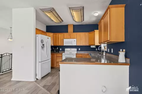 Kitchen - 20850 Mountainside Dr, Eagle River, AK 99577 photo 1 of 6