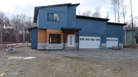 7404 N Paw St, Wasilla, AK 99654