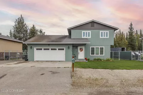 1111 Shannon Dr, Fairbanks, AK 99701