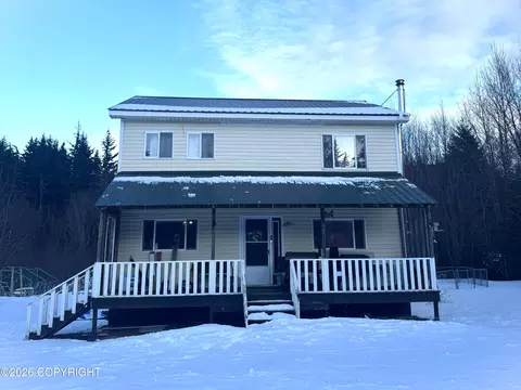 606 Faa Rd, Haines, AK 99827