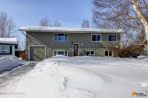 2631 Lyvona Ln, Anchorage, AK 99502