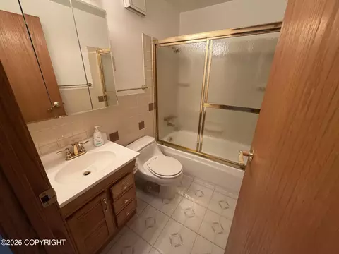 Bath - 312 Thomas Cir, Anchorage, AK 99508 photo 2 of 2