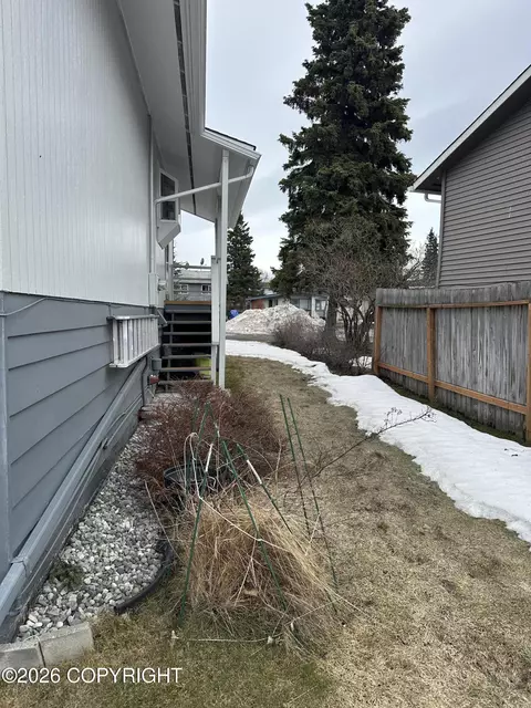 Exterior - 312 Thomas Cir, Anchorage, AK 99508 photo 4 of 7