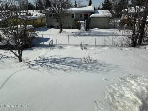 Exterior - 312 Thomas Cir, Anchorage, AK 99508 photo 5 of 7