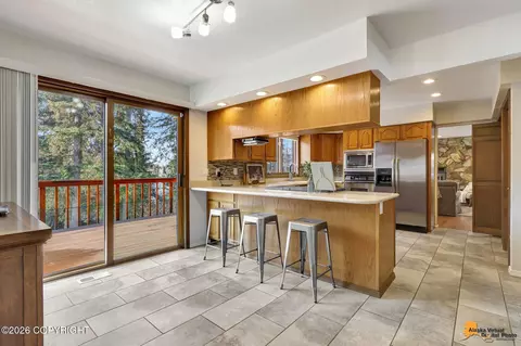 Kitchen - 9850 Main Tree Dr, Anchorage, AK 99507 photo 6 of 6