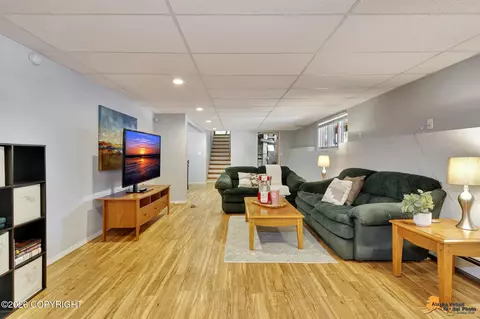 Living - 9850 Main Tree Dr, Anchorage, AK 99507 photo 10 of 10