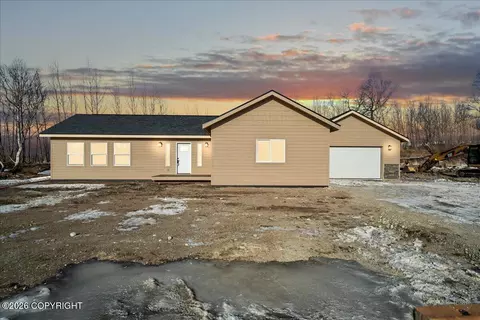 950 S Williwaw Dr, Palmer, AK 99645