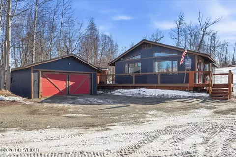 4020 N Palmer Fishhook Rd, Palmer, AK 99645