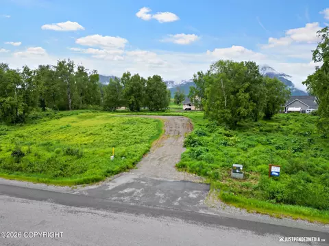 15161 E Rocky Point Dr, Palmer, AK 99645