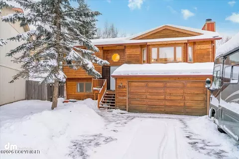 7020 Scalero Cir, Anchorage, AK 99507