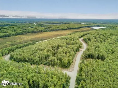 2207 N Saige Blvd, Houston, AK 99694