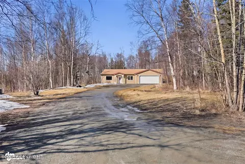 6178 E Hart Lake Loop, Wasilla, AK 99654 photo 3