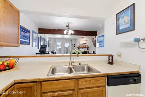 Kitchen - 5618 E 40th Ave # C-102, Anchorage, AK 99504 photo 2 of 4