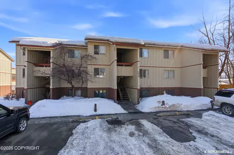 Exterior - 5618 E 40th Ave # C-102, Anchorage, AK 99504 photo 1 of 3