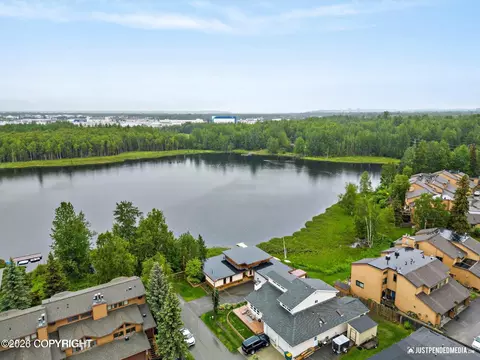 6525 Mcgill Way, Anchorage, AK 99502