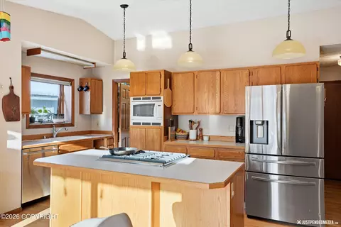 8211 Summerset Dr, Anchorage, AK 99518 photo 19