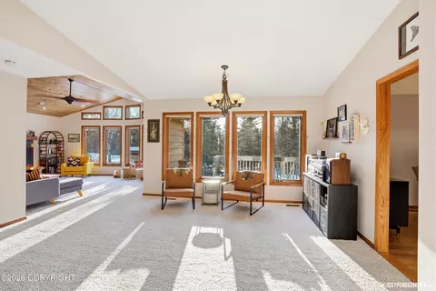 8211 Summerset Dr, Anchorage, AK 99518 photo 7
