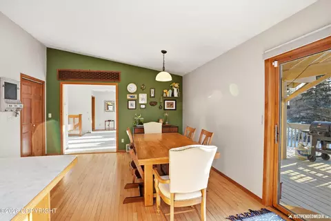 8211 Summerset Dr, Anchorage, AK 99518 photo 21