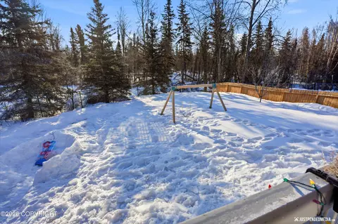 8211 Summerset Dr, Anchorage, AK 99518 photo 52