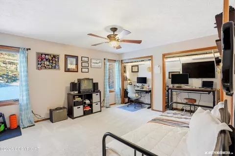 8211 Summerset Dr, Anchorage, AK 99518 photo 34