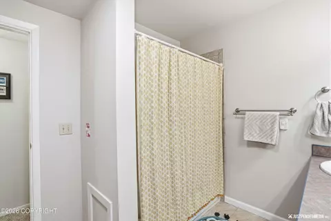 8211 Summerset Dr, Anchorage, AK 99518 photo 31