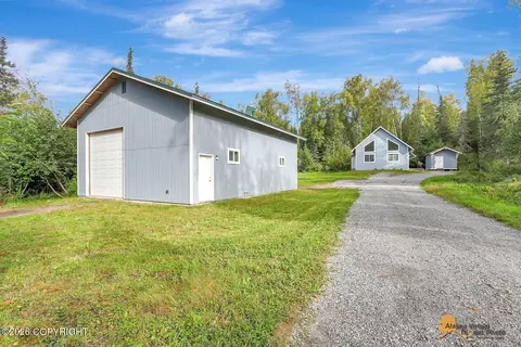 7051 W Joes Dr, Wasilla, AK 99623