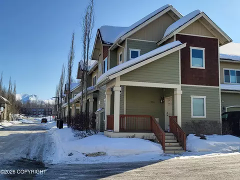 1756 Hollybrook Cir # 27, Anchorage, AK 99507
