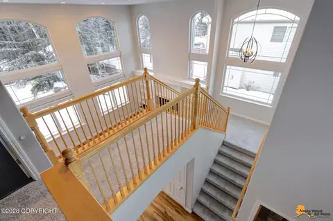 Entry Way - 8740 Sonora Cir, Eagle River, AK 99577 photo 5 of 9